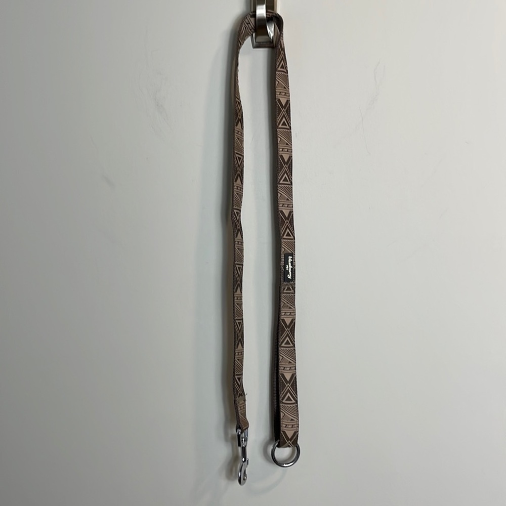 Blueberry pet or dog leash with swivel clip